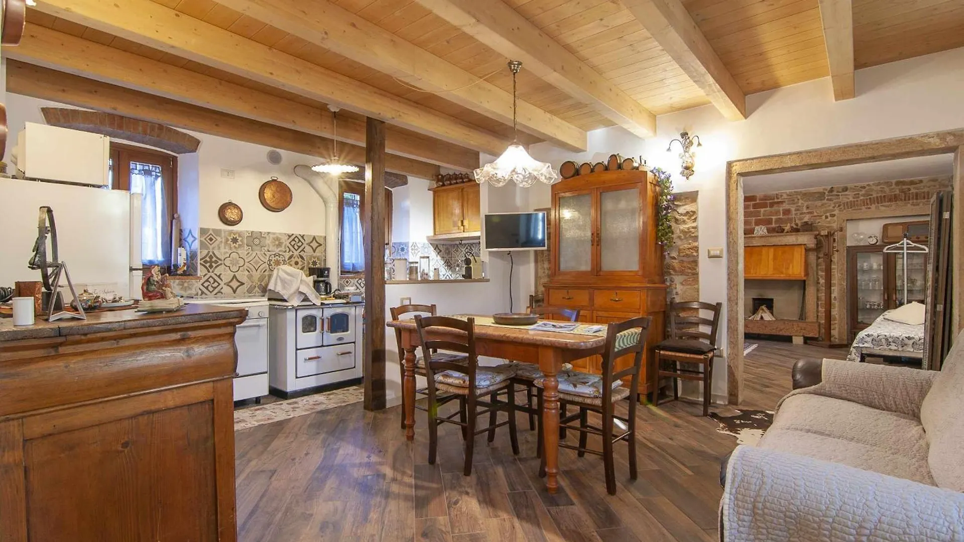 شقة Dimora Laura - Romantico Con Stufa A Legno SantʼAmbrogio di Valpolicella