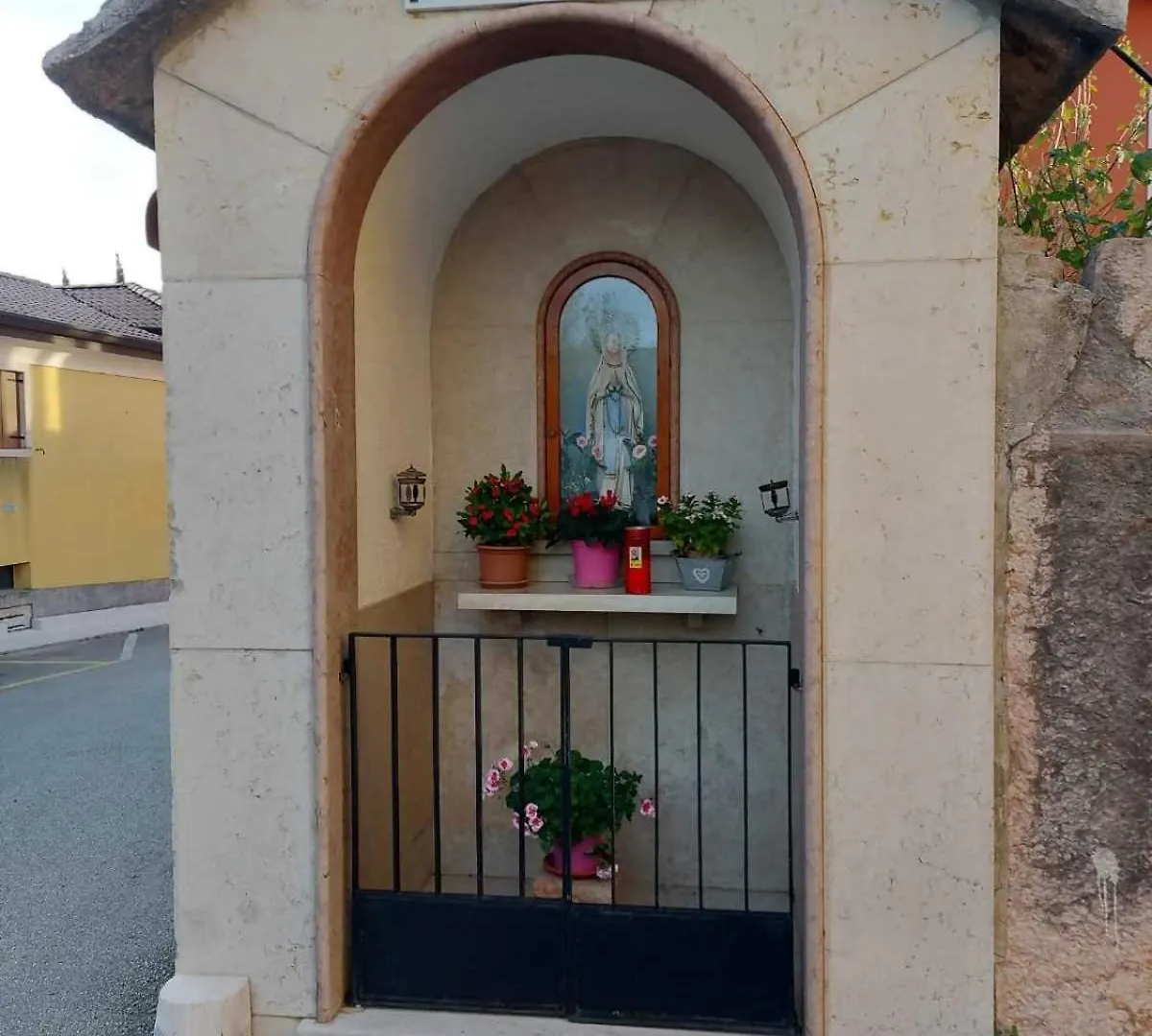 Dimora Laura - Romantico Con Stufa A Legno SantʼAmbrogio di Valpolicella 0*,