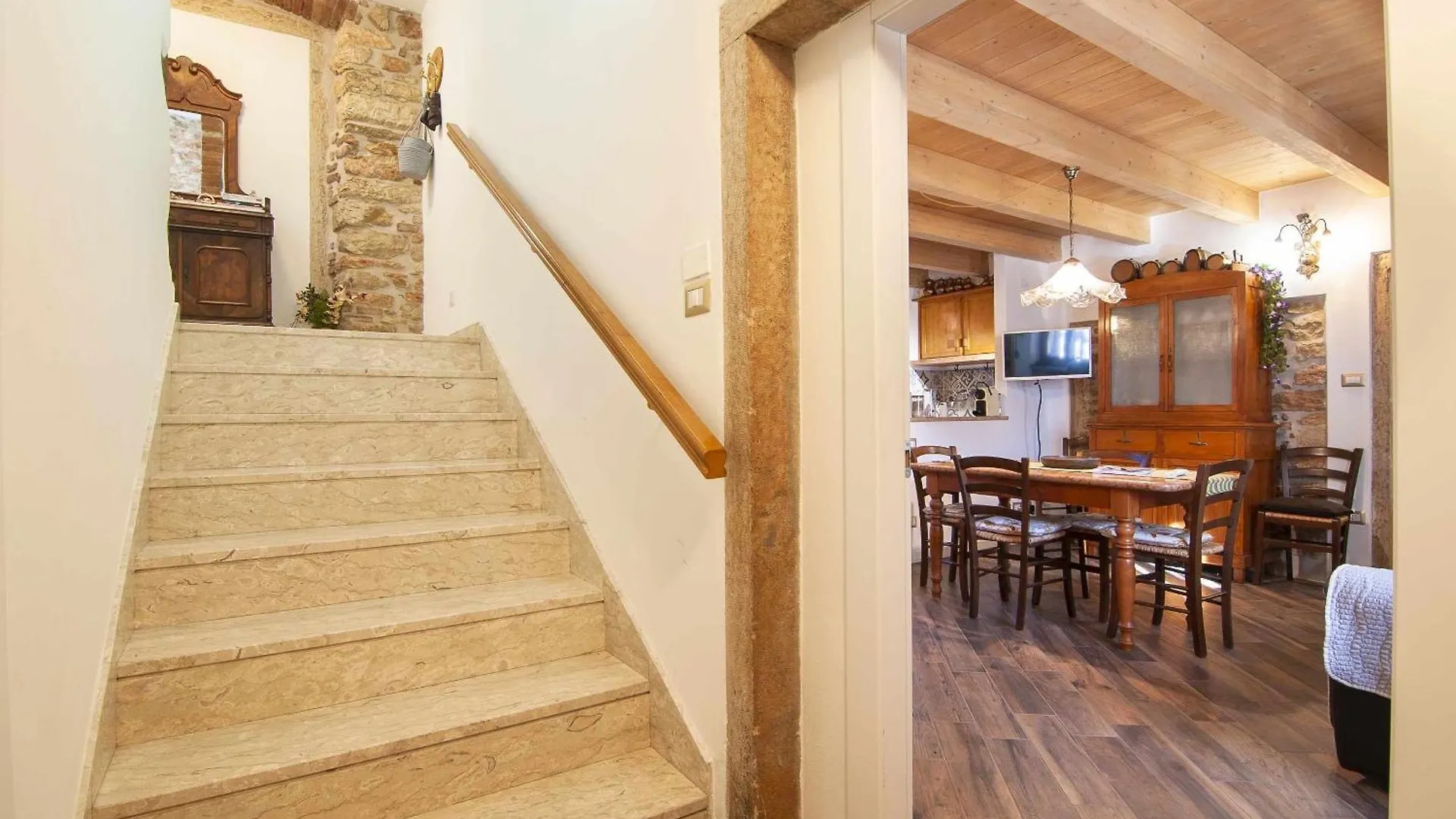 Dimora Laura - Romantico Con Stufa A Legno SantʼAmbrogio di Valpolicella Apartman